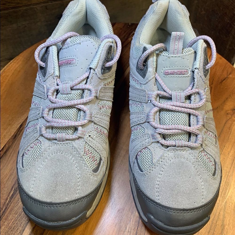 Hi tech sneakers.  Inv 5421a